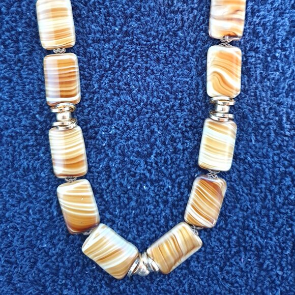 Amazing Vintage Art Deco Brown Agate Glass Beaded Hand Knotted Necklace - Picture 8 of 11